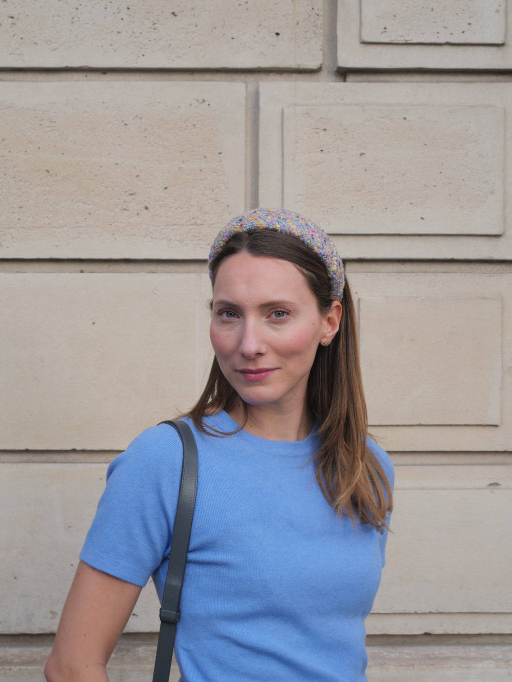Accessoire cheveux élégant pour invitée de mariage